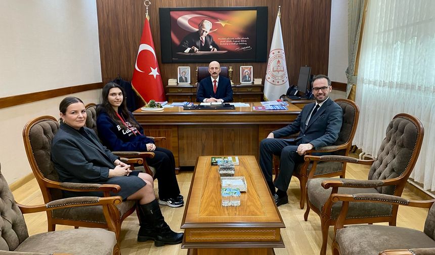 Başarılı Öğrenciden İl Millî Eğitim Müdürü’ne Ziyaret