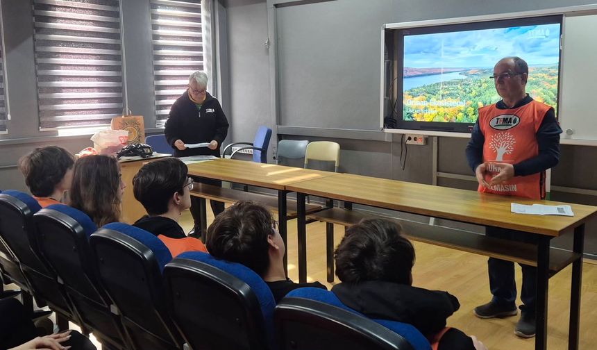 TEMA’dan Lüleburgaz Anadolu Lisesi’nde “Orman Ekosistemi” Sunumu
