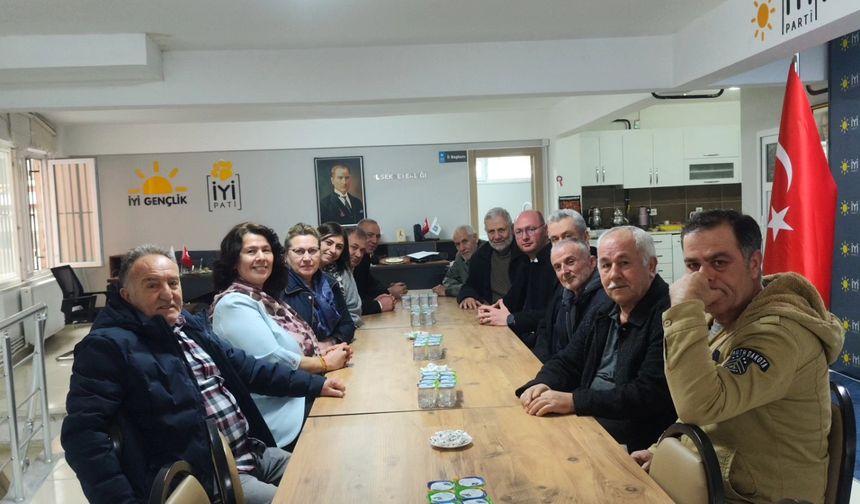 İYİ Parti’de Haftalık Halk Toplantısı Gerçekleştirildi