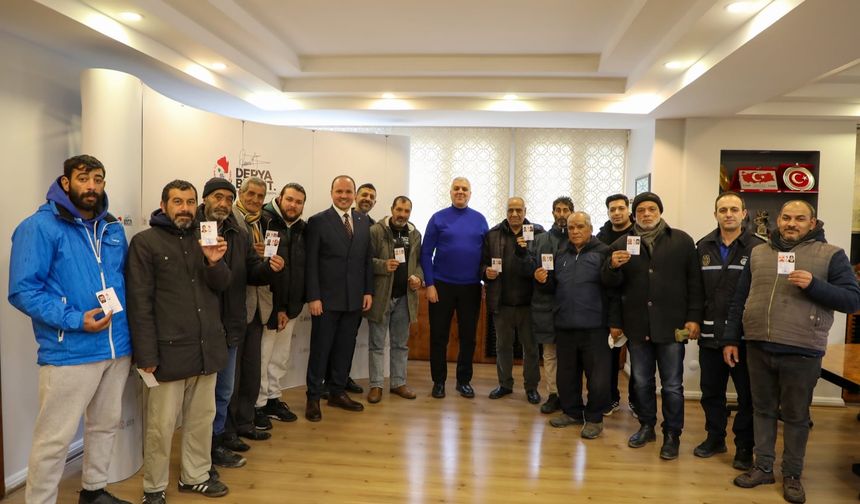 Ramazan Davulcularına Kimlik Kartı Verildi