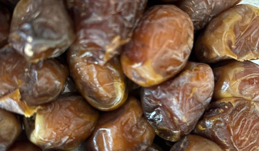 Kırklareli’nde İlk İftar Öncesi Hurma Hareketliliği