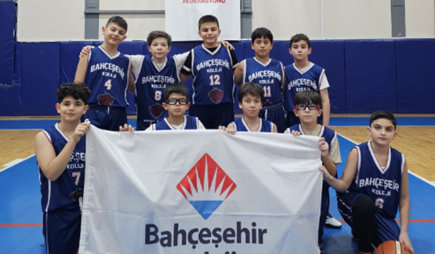 Bahçeşehir Koleji Küçükler Basketbolda Galibiyetle Başladı