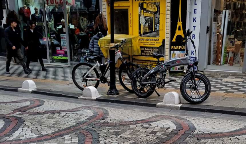 Bisiklet Park Alanları Her Noktada Yeterli Değil