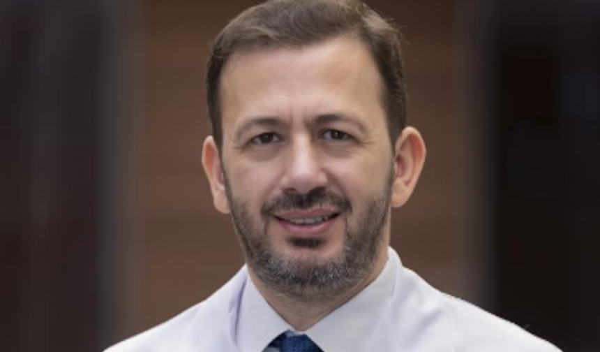 Uykuda tekme atmanın sebebi her zaman masum olmayabilir