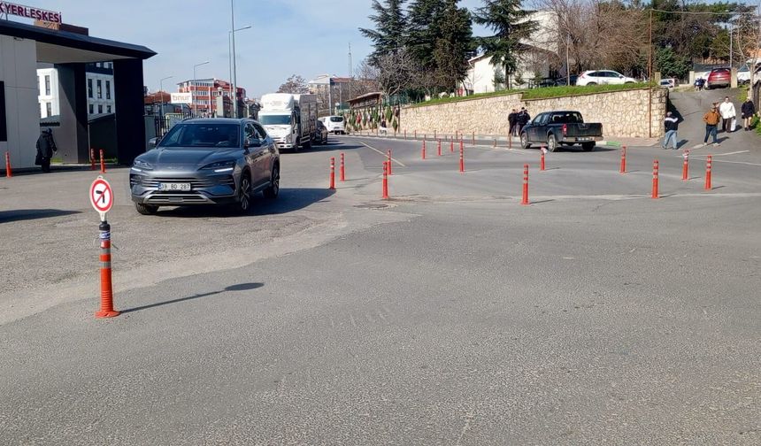 Eriklice Caddesi Yönündeki Dubalar Neredeyse Kalmadı