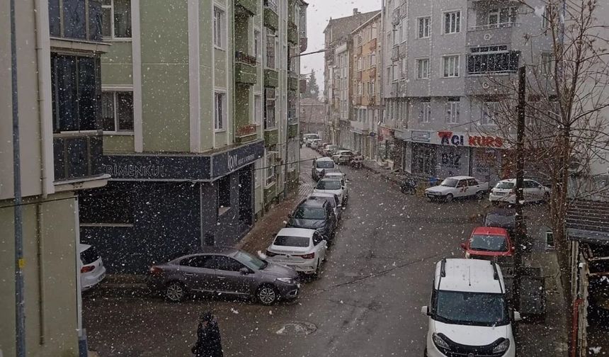 Karla Karışık Yağmur Bekleniyor