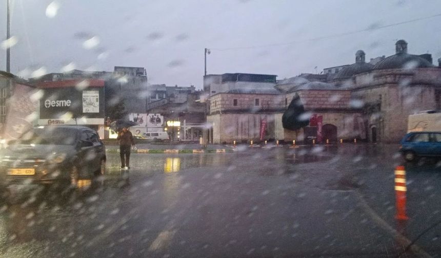Bugün Hava Yağışlı Olacak