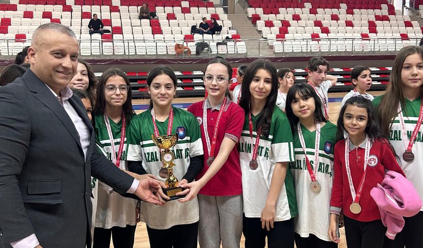 Kırklareli’nde Küçük Kızlar Hentbol İl Birinciliği Sona Erdi