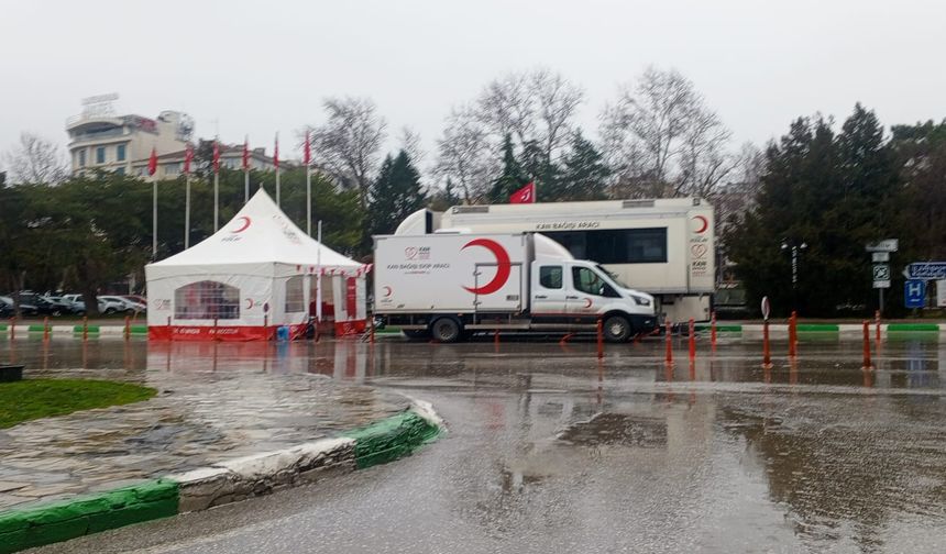 Kızılay Kan Bağışı İçin Kırklarelilileri Bekliyor