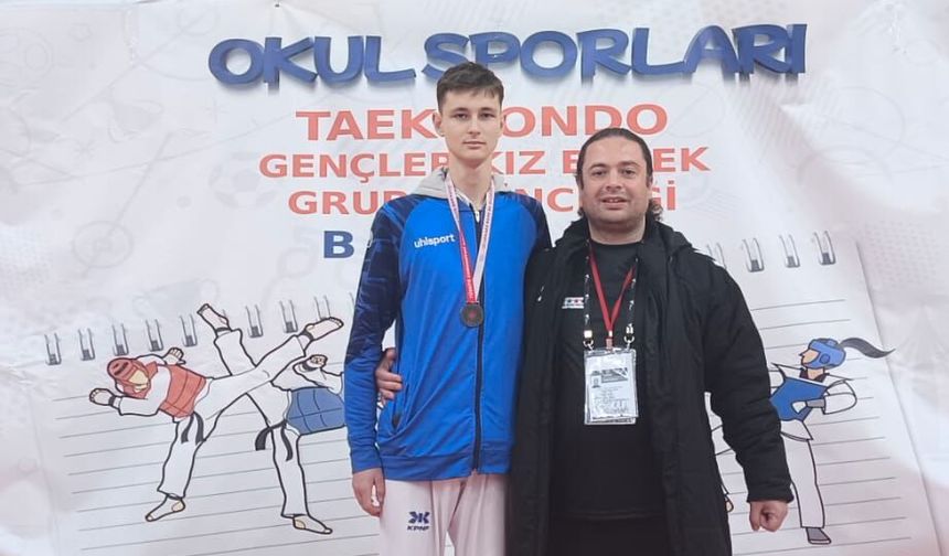 Kırklarelili Sporcu Bilecik’ten Madalyayla Döndü