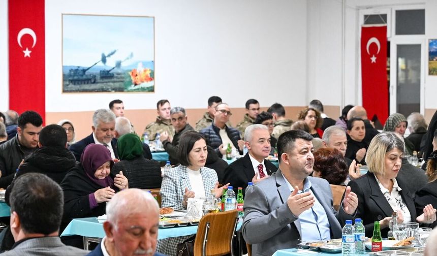 Lüleburgaz’da Şehit Aileleri ve Gaziler Onuruna İftar Programı