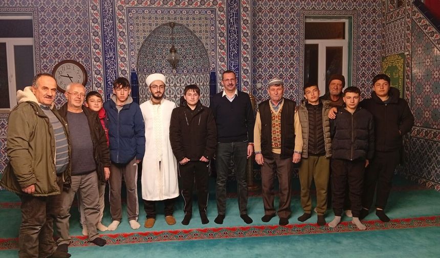 Kaymakam Özderin, Yeniceköy’de Vatandaşlarla Buluştu