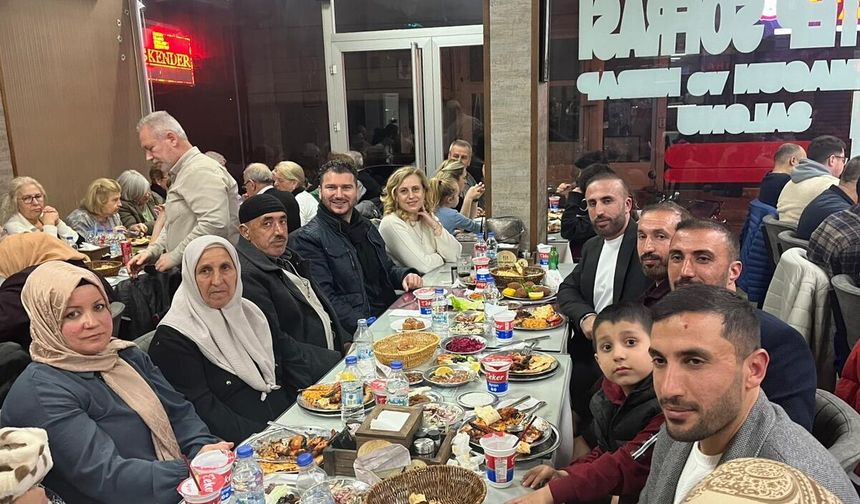 Başkan Yayla İftarda Vatandaşlarla Buluştu