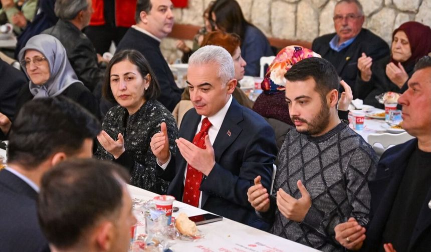 Şehit Aileleri ve Gazilerle İftar Buluşması