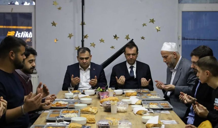 Vize’de Gençlerle İftar Buluşması Yapıldı