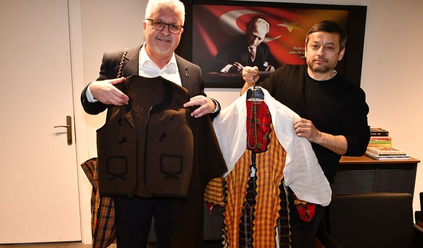 Balkan Evi İçin Yöresel Kıyafetler Teslim Alındı