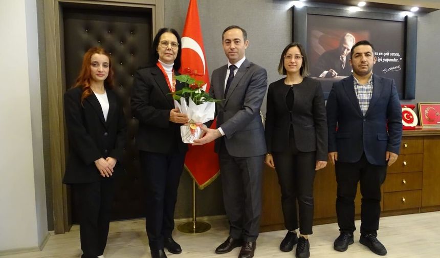 Kütüphane Haftası Programı Kaymakam Yıldız’a Sunuldu