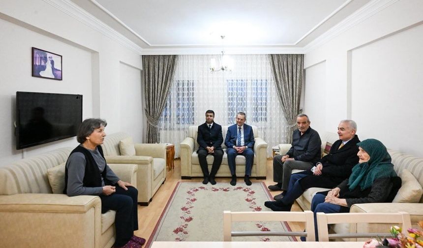 Vali Turan’dan Yaşlılar Haftası Ziyareti