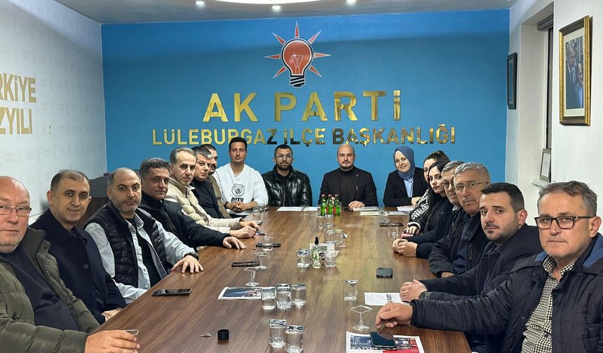 AK Parti Lüleburgaz’da Haftalık Toplantı Yapıldı