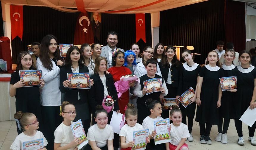 Babaeski’de Miniklerden Sanat Dolu Gösteri