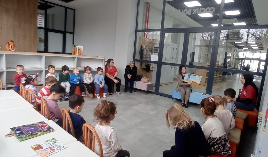 Hayal Kreş Öğrencilerinden Kütüphaneye Ziyaret