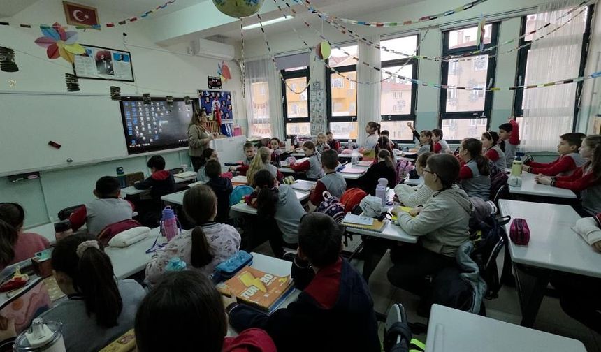 Edirne'de öğrencilere finansal okuryazarlık eğitimi