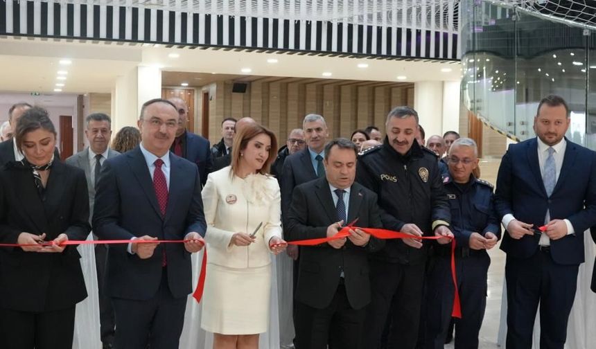 Tekirdağ'da mahkumların hazırladığı resim sergisi açıldı