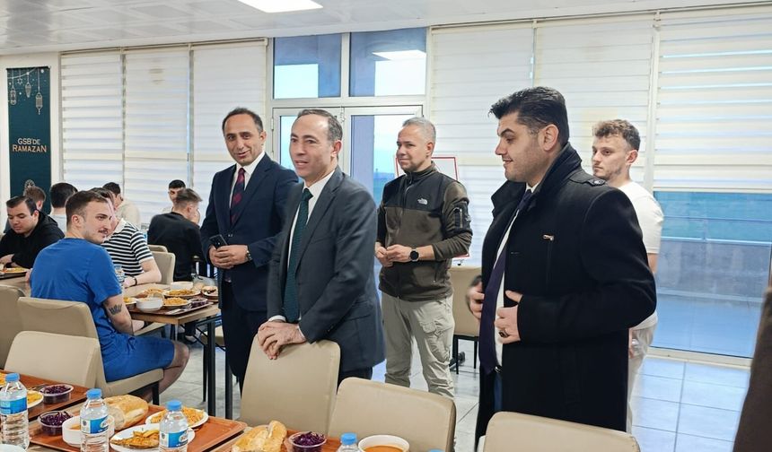 Kaymakam Yıldız Öğrencilerle İftarda Buluştu