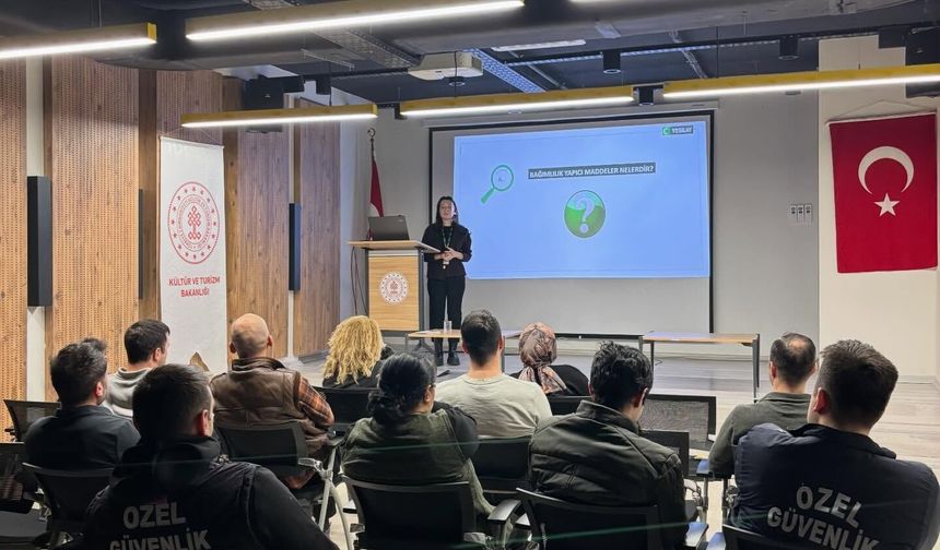 Kütüphane Personeline Bağımlılıkla Mücadele Semineri