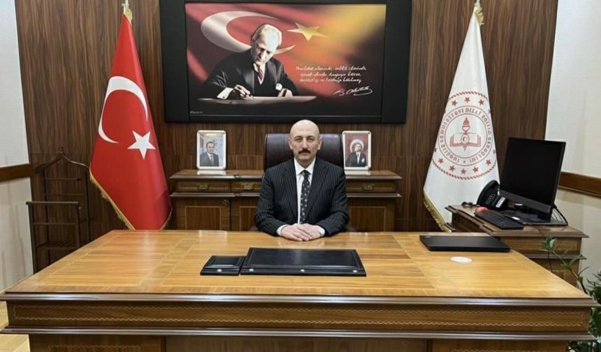 Müdür Altınöz’den 23 Nisan Mesajı