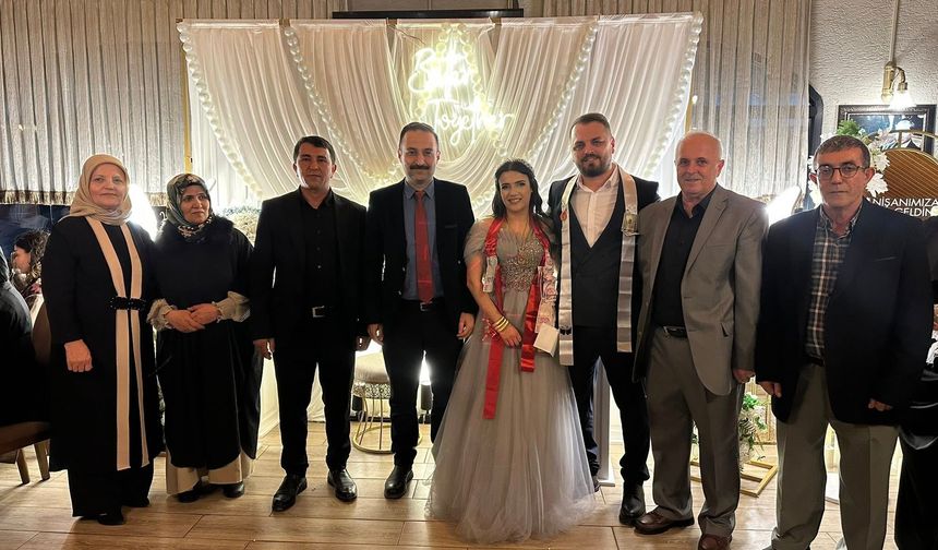 Başkan Erdem Nişan Törenine Katıldı