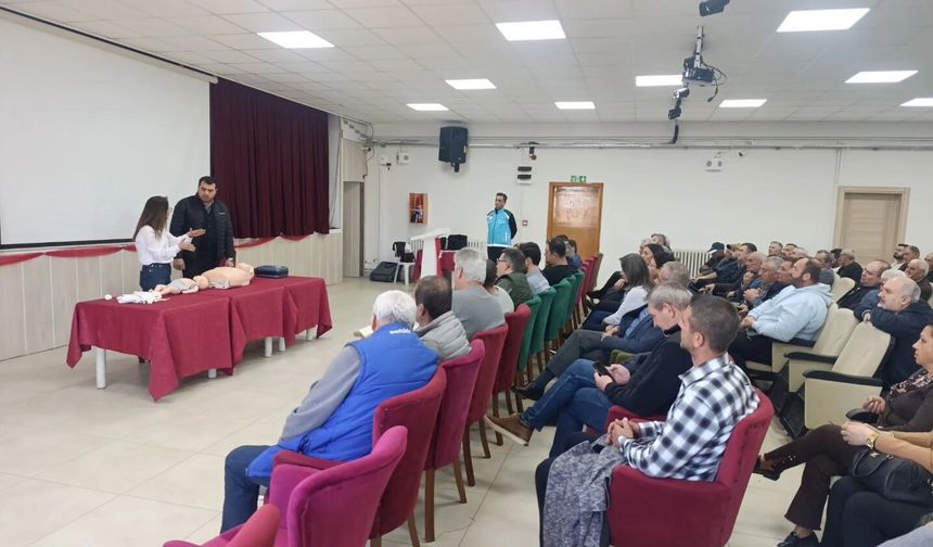Kırklareli’nde Muhtarlar ve Köy Paydaşlarına İlk Yardım Eğitimi