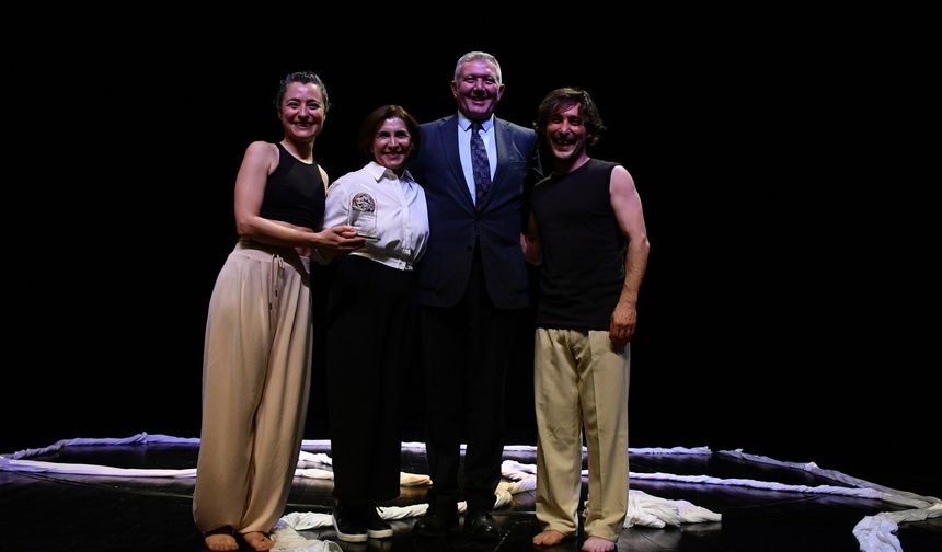 Lüleburgaz’da “Sınırlar” Gösterisi Sanatseverlerle Buluştu