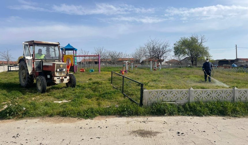 Kaynarca’da İlaçlama Çalışmaları Sürüyor