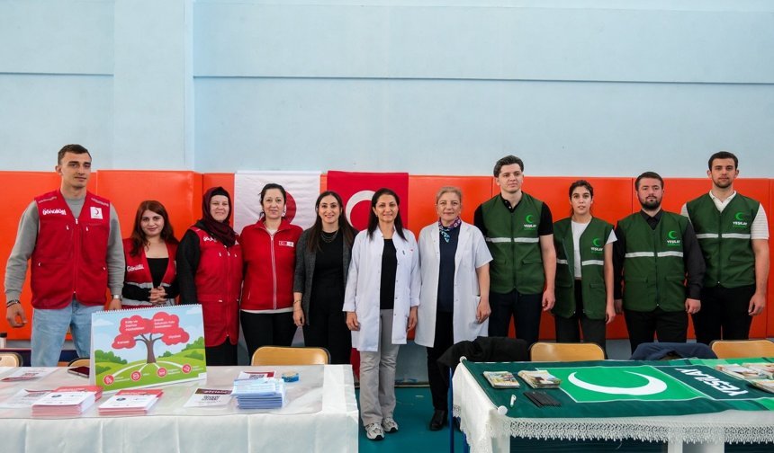 Kızılay’dan Sağlık Haftası’nda Okul Etkinliği
