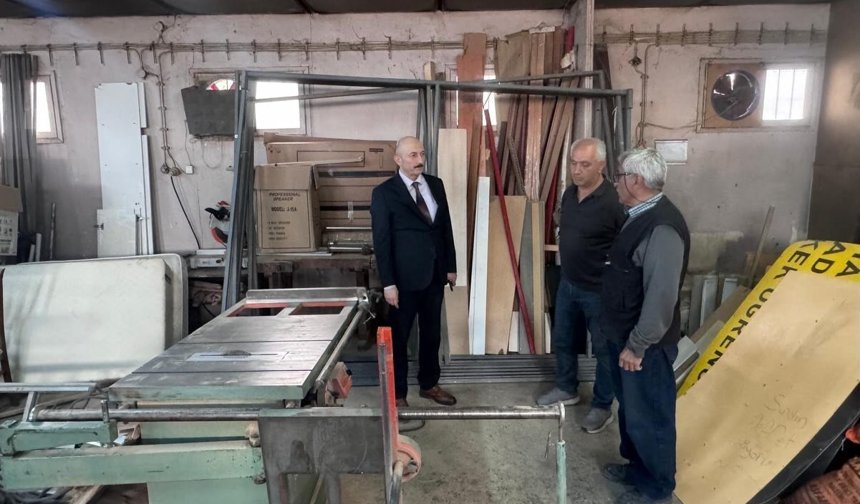 Müdür Altınöz Teknik Atölyede İncelemelerde Bulundu
