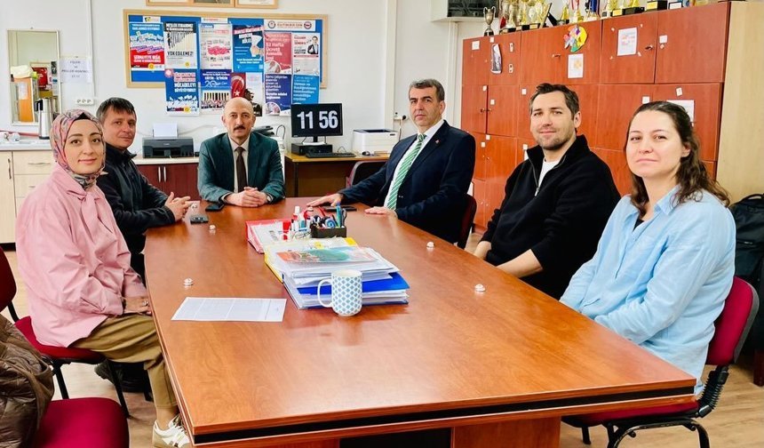 İl Müdürü Altınöz’den Okul Ziyareti