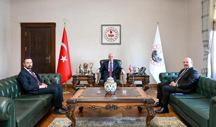 Vali Uğur Turan Ziyaretçilerini Ağırladı