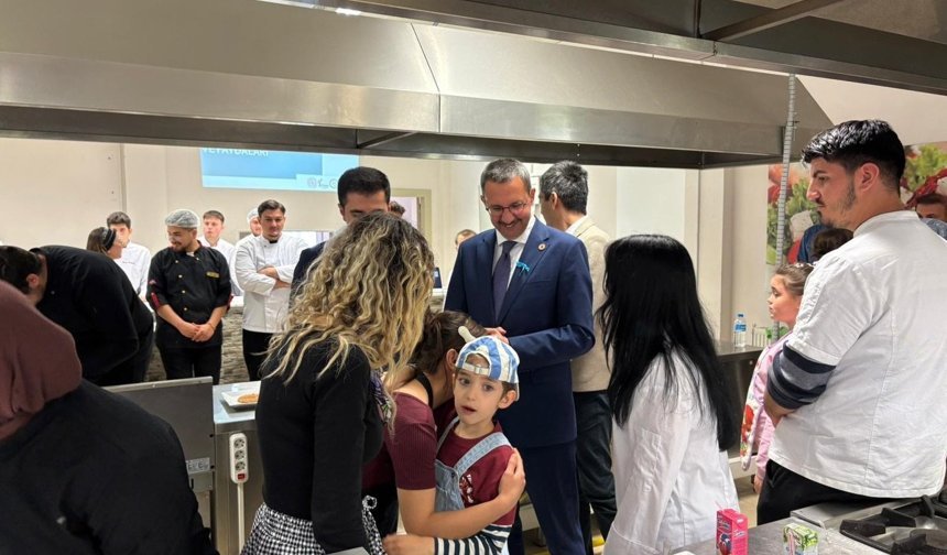 Otizm Farkındalığına Waffle’lı Etkinlik