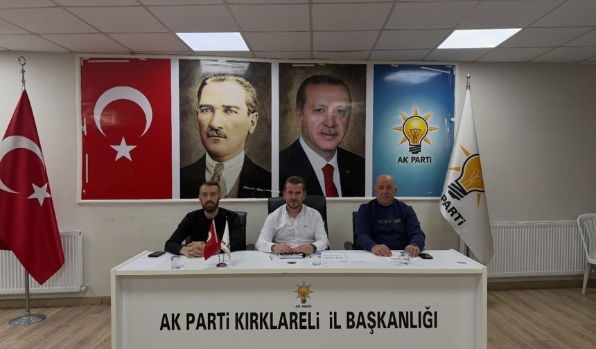 AK Parti Kırklareli Merkez İlçe Yönetimi Toplandı