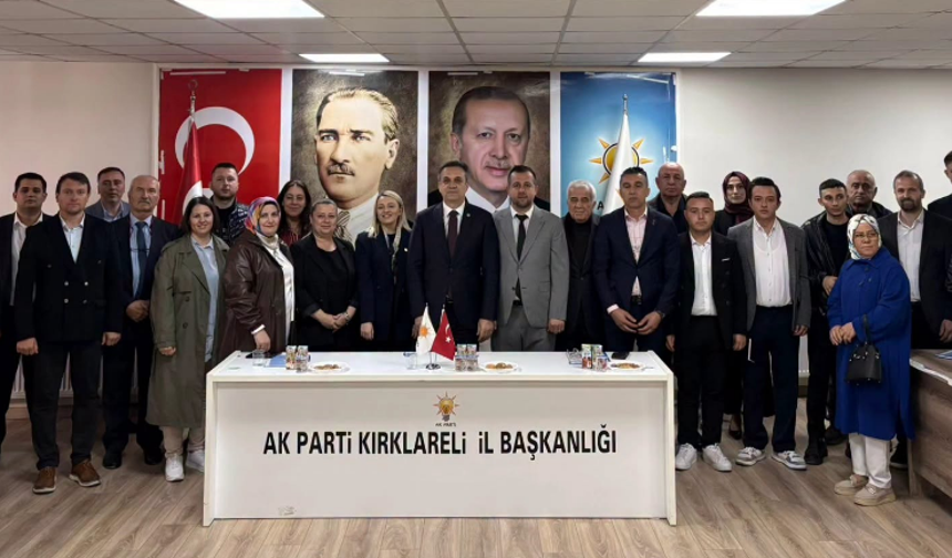 AK Parti Kırklareli’nde Toplantı Düzenlendi