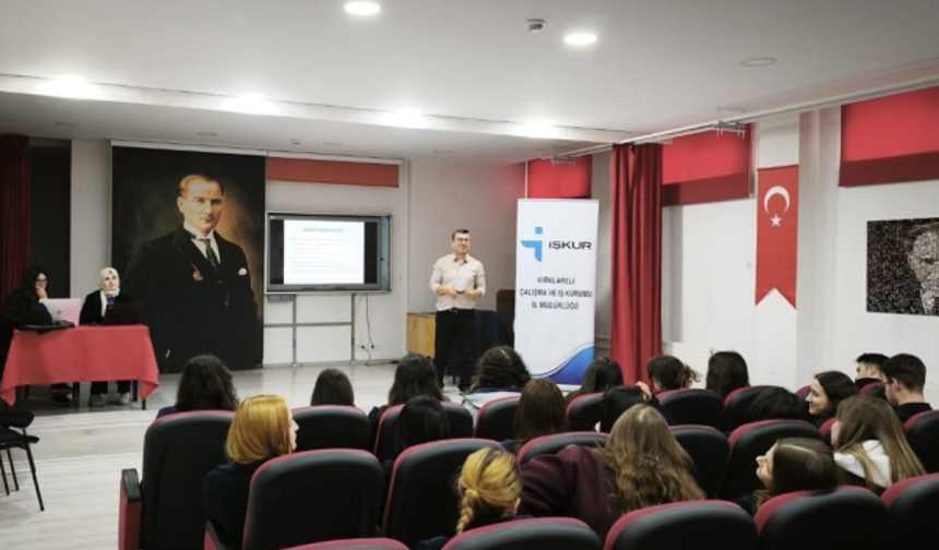 İŞKUR’dan Öğrencilere Kariyer Desteği