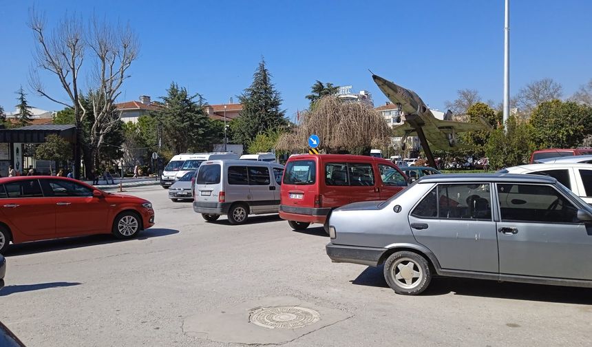 Kırklareli’nde Yoğun Saatlerde Trafik Artıyor
