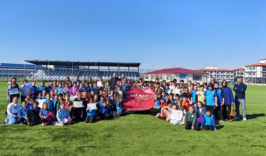 Vize’de 23 Nisan Coşkusu Sahaya Yansıdı