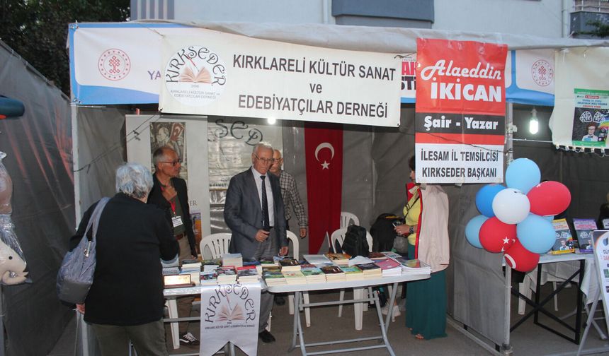 Kırkseder Festivalde Edebiyatseverlerle Buluştu