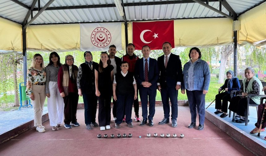 Kaymakam Yıldız Huzurevi Sakinleriyle Bocce Oynadı