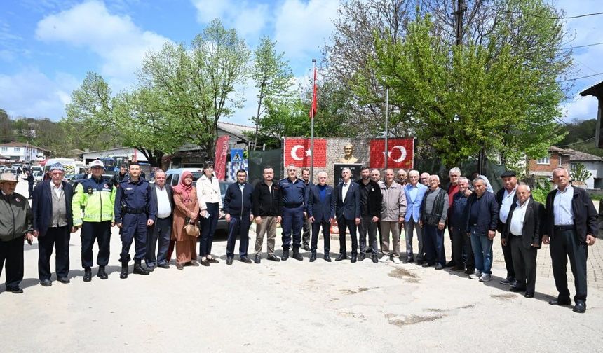 Vali Turan Dereköy’de Vatandaşlarla Buluştu