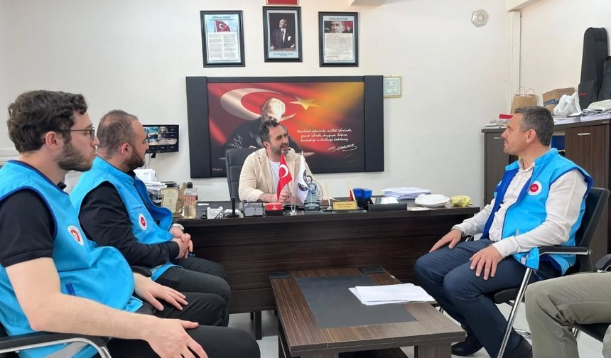 Büyükkarıştıran Ortaokulu’na Teşekkür Ziyareti
