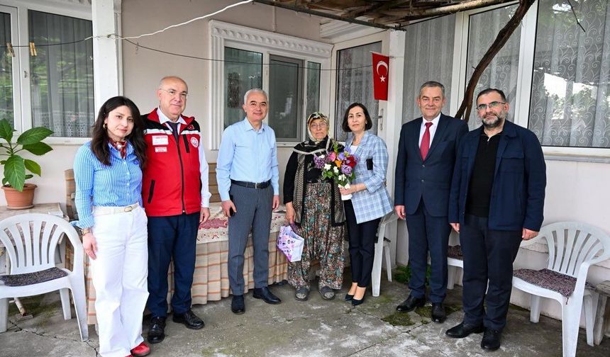 Vali Turan’dan Gazi Eşi Sabriye Alkan’a Anneler Günü Ziyareti