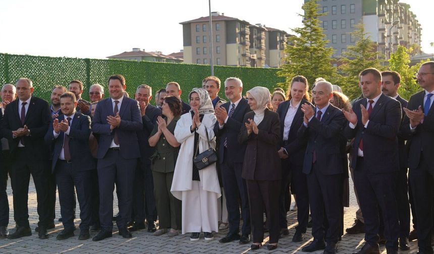 Protokolden Rehabilitasyon Merkezi Ziyareti